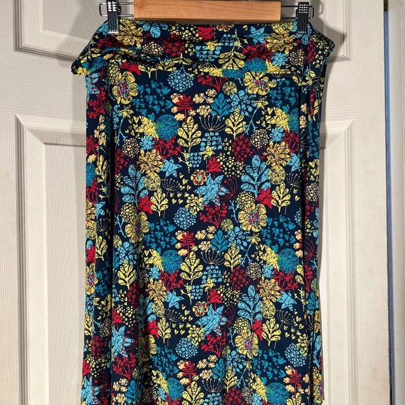 LulaRoe Multicolor Floral Midi Skirt Size 2XL - Picture 2 of 2
